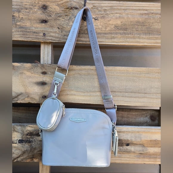 STEVE MADDEN Crossbody Bag - Picture 1 of 12